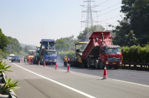 快易通！高遠公司養(yǎng)護新技術應用在廣河高速